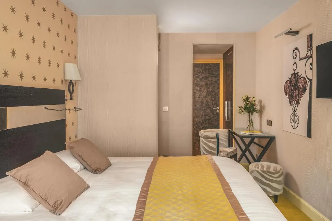 Hotel Le Petit Paris